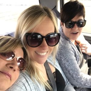 Meet your Posher, Angie